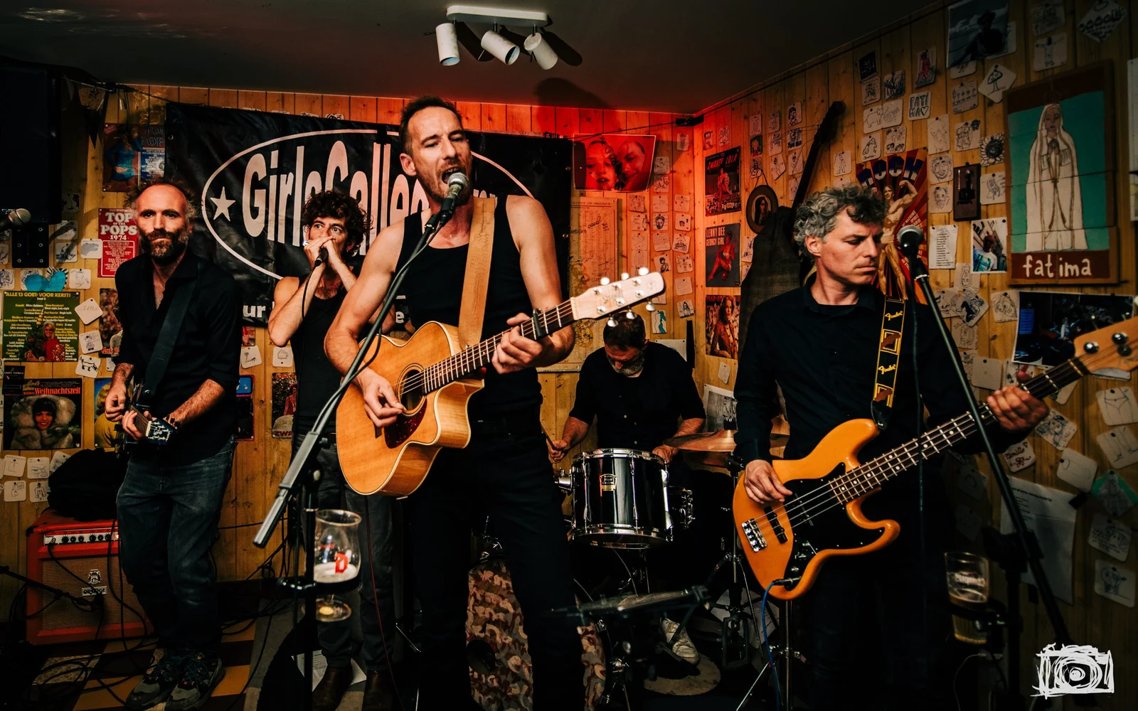 Girls Called Pony – Your Favorite One Night Band